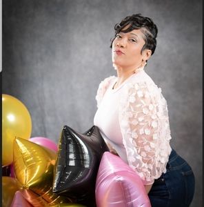 Meet your Posher, Jamese